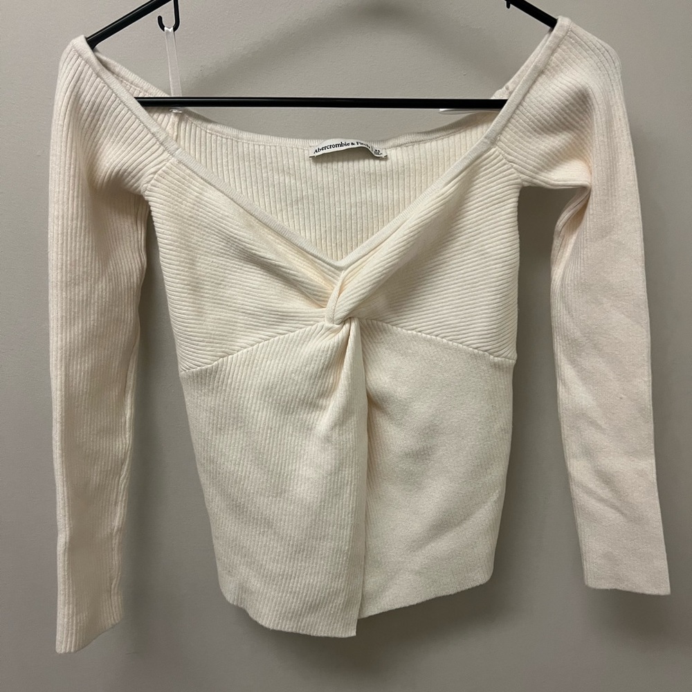 Abercrombie & Fitch Sweater